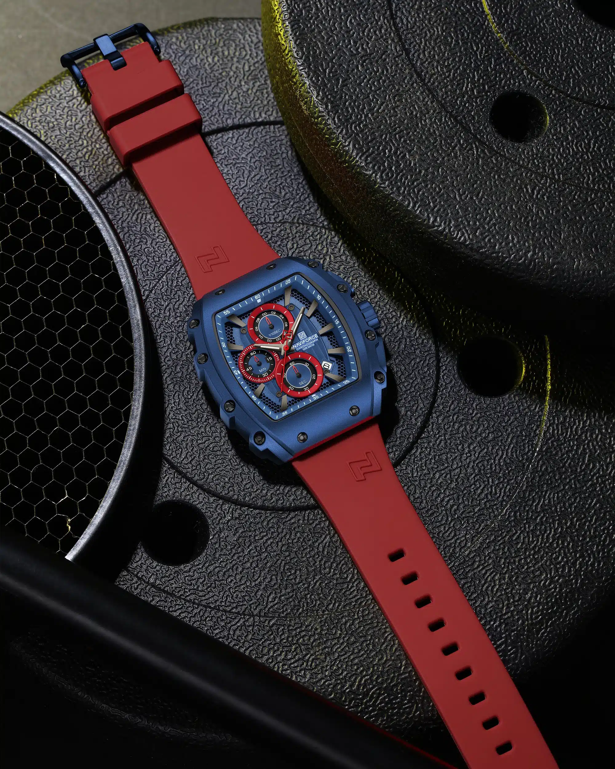 NAVIFORCE NF8070 Men’s Quartz Chronograph Barrel-Shaped Watch 43mm Fumed Silica Strap