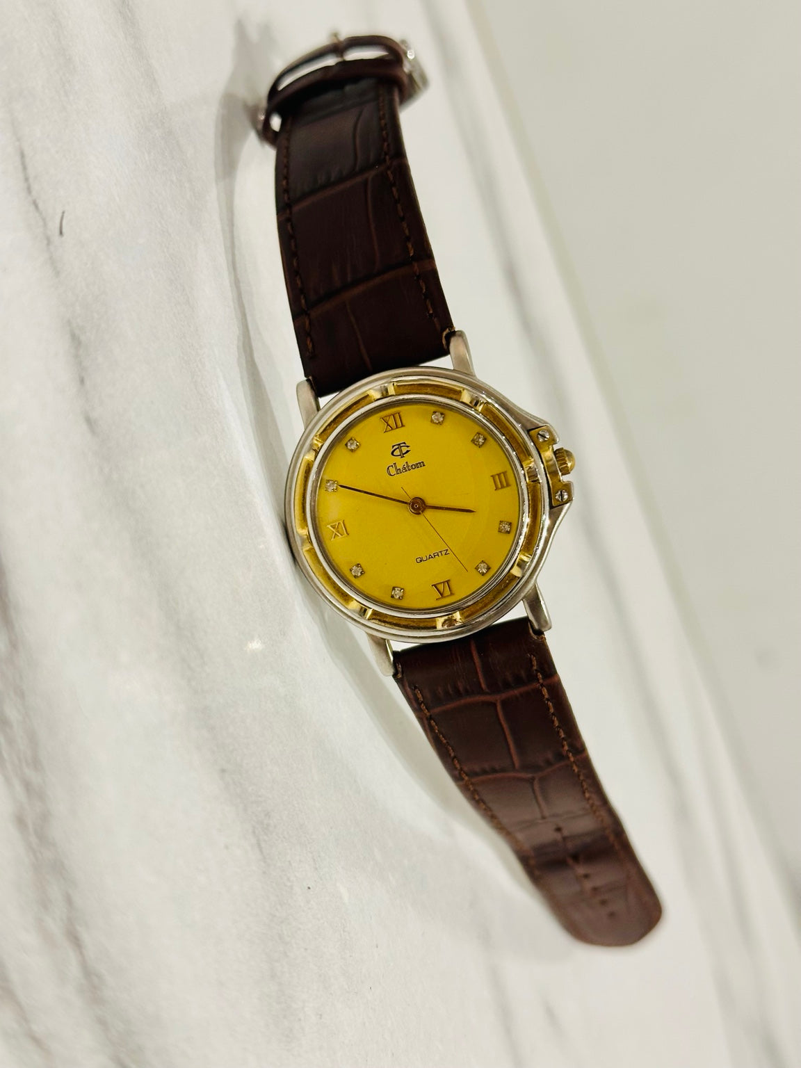 Chàtom CT-021G watch detail with brown genuine leather strap