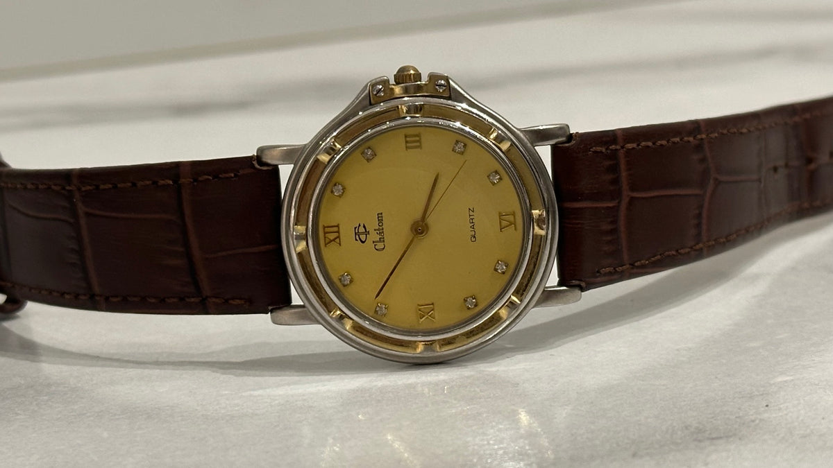 Chàtom CT-021G watch detail with brown genuine leather strap